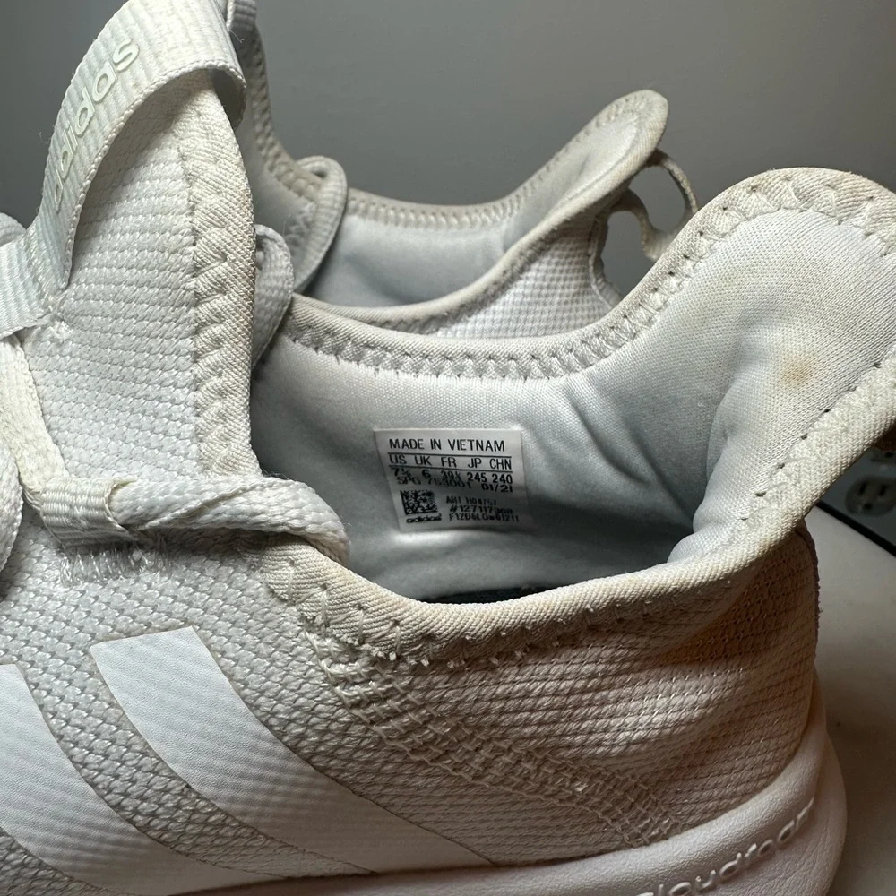 Adidas Women’s Cloudfoam Pure 2.0 Running Shoes Size 7.5 EUC‎